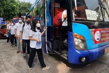 Trường Đại học Y-Dược Thái Nguyên đã cử gần 400 cán bộ, sinh viên vào các tỉnh miền nam hỗ trợ chống dịch.