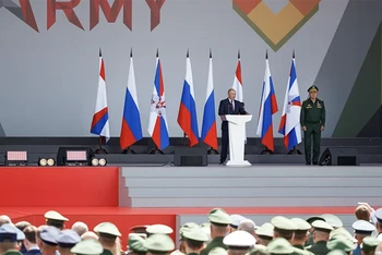 Tổng thống Nga Vladimir Putin phát biểu tại lễ khai mạc chính thức Army Games 2021 và diễn đàn Army-2021.
