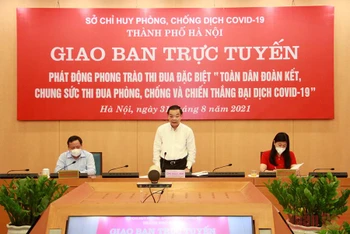 Chủ tịch Ủy ban nhân dân TP Hà Nội Chu Ngọc Anh phát động đợt thi đua đặc biệt để vượt qua đại dịch Covid-19 trên địa bàn Hà Nội.