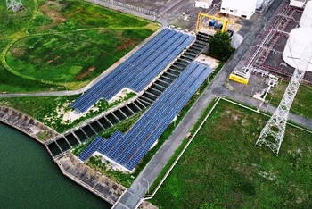 Hệ thống điện mặt trời tại Công ty Nhiệt điện Phú Mỹ.
