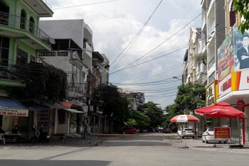 Một chốt phong tỏa khu dân cư phục vụ phòng, chống Covid-19 ở TP Thanh Hóa.
