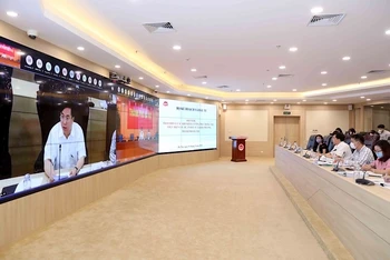 Thứ trưởng Kế hoạch và Đầu tư Trần Duy Đông kết luận tại Hội nghị trực tuyến với TP Hà Nội. (Ảnh: MPI)
