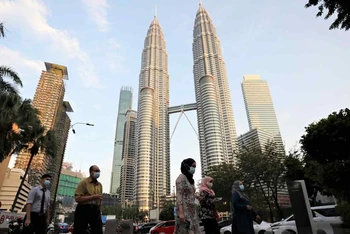 Tòa tháp đôi nổi tiếng tại Malaysia. (Ảnh: Reuters)