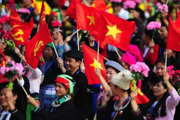 Chính sách xã hội đúng đắn vì hạnh phúc con người là động lực to lớn phát huy mọi tiềm năng sáng tạo của nhân dân trong sự nghiệp xây dựng chủ nghĩa xã hội ở Việt Nam. (Ảnh:tuyengiao.vn)
