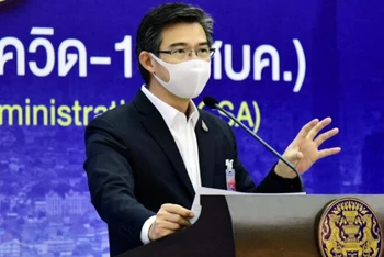 Ông Taweesilp Visanuyothin, Người phát ngôn của Trung tâm quản lý tình hình Covid-19 Thái Lan. (Ảnh: The Pattaya News)