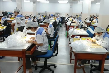 Nhiều công nhân trong KCN Điềm Thụy đã ở lại nhà máy trong 2 tháng liên tục.