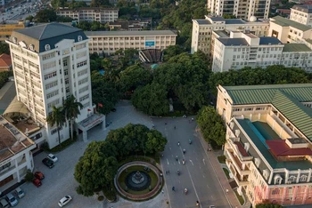 Đại học Quốc gia Hà Nội.