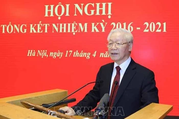 Tổng Bí thư Nguyễn Phú Trọng phát biểu tại Hội nghị tổng kết nhiệm kỳ 2016-2021 của Hội đồng Lý luận Trung ương. Ảnh TTXVN