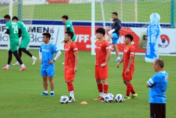 Thầy trò HLV Park Hang-seo đang có sự chuẩn bị tốt nhất trước lượt trận quan trọng. (Ảnh: VFF)