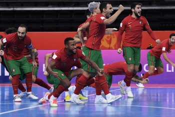 Đội tuyển futsal Bồ Đào Nha tiến vào trận chung kết gặp Argentina. (Ảnh: FIFA)