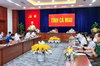 Ban Chỉ đạo phòng, chống dịch tỉnh Cà Mau họp bàn phương án nới lỏng giãn cách theo Chỉ thị 19 của Chính phủ.