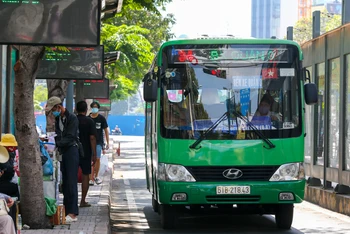 Từ ngày 5/10 xe buýt được hoạt động trở lại trên địa bàn TP Hồ Chí Minh.