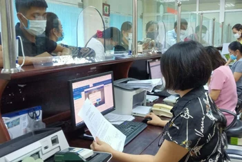 Bảo hiểm xã hội tỉnh Thái Bình tiếp nhận hồ sơ đề nghị hỗ trợ cho người lao động đang bảo lưu thời gian tham gia bảo hiểm thất nghiệp.