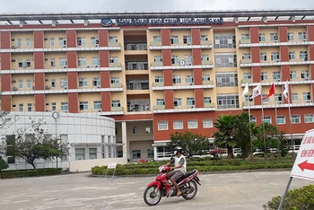 Phong tỏa tạm thời Bệnh viện đa khoa Trung ương Quảng Nam.