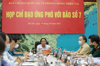 Phó Thủ tướng Chính phủ Lê Văn Thành chủ trì cuộc họp Ban Chỉ đạo Phòng chống thiên tai ngày 10/10.
