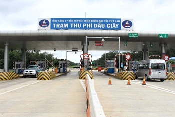 Trạm thu phí Dầu Giây trên tuyến cao tốc TP Hồ Chí Minh - Long Thành – Dầu Giây. (Ảnh: VEC cung cấp)