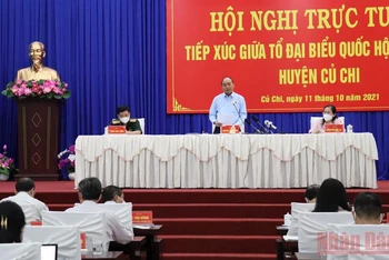 Chủ tịch nước Nguyễn Xuân Phúc phát biểu tại Hội nghị trực tuyến tiếp xúc cử tri huyện Củ Chi.