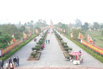 Di tích lịch sử Quốc gia đặc biệt Khu lăng mộ và đền thờ các vị vua Trần, xã Tiến Đức, huyện Hưng Hà, tỉnh Thái Bình.