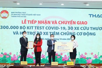 TP Hà Nội tiếp nhận ủng hộ của Công ty cổ phần ô-tô Trường Hải (THACO).