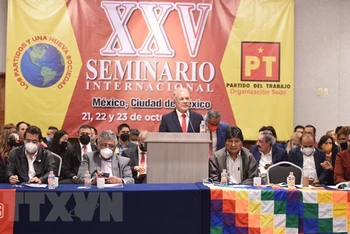 Tổng Bí thư Đảng Lao động Mexico Alberto Anaya đánh giá cao thông điệp của Tổng Bí thư Nguyễn Phú Trọng tại Hội thảo. (Ảnh: TTXVN)