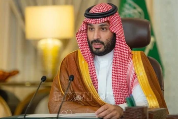 Thái tử Saudi Arabia Mohammed bin Salman phát biểu tại diễn đàn "Sáng kiến xanh Saudi" ở Riyadh ngày 23/10. (Ảnh: AFP/TTXVN)