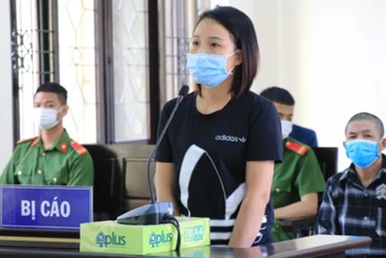 Bị cáo Nguyễn Thị Phương tại Tòa án nhân dân TP Bắc Ninh.
