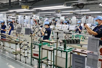 Công ty Toyoda (Nhật Bản) đầu tư nhà máy sản xuất vô lăng ô-tô tại Khu công nghiệp Tiền Hải, tỉnh Thái Bình thu hút hơn 1 nghìn lao động địa phương.