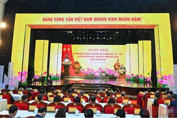 Quang cảnh lễ kỷ niệm 100 năm Ngày sinh đồng chí Lê Quang Đạo và công bố Nghị quyết thành lập thành phố Từ Sơn thuộc tỉnh Bắc Ninh. (Ảnh: DUY LINH)