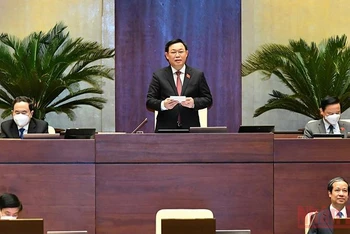 Chủ tịch Quốc hội Vương Đình Huệ phát biểu kết thúc phiên chất vấn về lĩnh vực giáo dục và đào tạo. Ảnh: LINH NGUYÊN