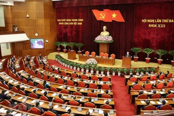 Phiên bế mạc Hội nghị lần thứ ba Ban Chấp hành Trung ương Đảng Cộng sản Việt Nam khóa XII ngày 8/7. Ảnh: TTXVN.