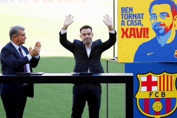 Xavi Hernández trở lại Barcelona trên cương vị huấn luyện viên. (Ảnh: elpais.com)