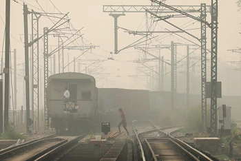 Thủ đô New Delhi bị ô nhiễm khói bụi. (Ảnh: Reuters)