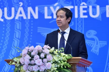 Bộ trưởng Nguyễn Kim Sơn phát biểu tại buổi lễ.