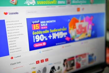 Thương mại điện tử đóng vai trò quan trọng cho sự phát triển của kinh tế Internet Thái Lan.