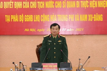 Thượng tướng Hoàng Xuân Chiến yêu cầu các sĩ quan tích cực tham gia các hoạt động hỗ trợ nhân đạo, góp phần lan tỏa hình ảnh tốt đẹp của Quân đội nhân dân Việt Nam trong mắt bạn bè quốc tế và người dân nước sở tại.