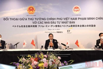 Thủ tướng Phạm Minh Chính tại buổi đối thoại với các nhà đầu tư hàng đầu Nhật Bản.