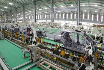 Nhà máy sản xuất ô-tô Thaco Mazda của Công ty cổ phần Ô-tô Trường Hải (THACO) tại Khu kinh tế mở Chu Lai, tỉnh Quảng Nam. (Ảnh: VỸ PHONG) 