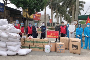 Nhiều tổ chức, cá nhân chung tay hỗ trợ xã Nguyên Xá (huyện Vũ Thư, tỉnh Thái Bình) chống dịch.