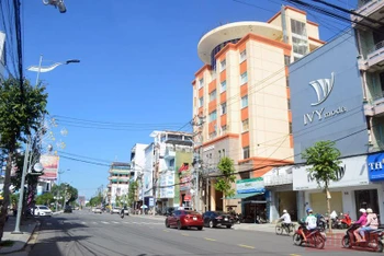 Từ ngày 1/12, cơ sở kinh doanh ăn, uống ở Quảng Ngãi hoạt động trở lại. 