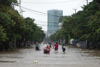 Nước ngập tại thành phố Tuy Hòa.