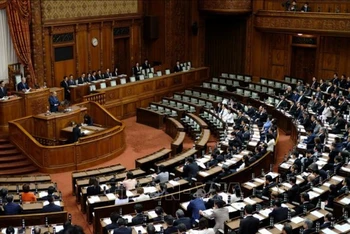 Toàn cảnh một phiên họp Thượng viện Nhật Bản ở thủ đô Tokyo. (Ảnh: AFP/TTXVN)