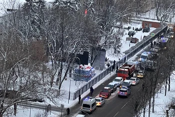 Hiện trường vụ nổ súng ở Moskva ngày 7/12. (Ảnh: TTXVN)