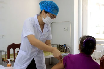 Số người từ 18 tuổi trở lên ở Thái Bình đã tiêm đủ 2 mũi vaccine đạt 43,76% 