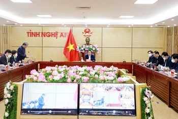 Phó Thủ tướng Lê Văn Thành chủ trì hội nghị giao ban tại điểm cầu chính, tại UBND tỉnh Nghệ An.
