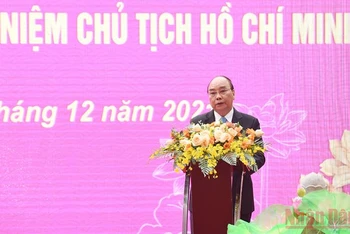 Chủ tịch nước Nguyễn Xuân Phúc phát biểu tại Lễ kỷ niệm 60 năm Bác Hồ về thăm quê lần thứ 2. 