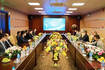 Đại sứ EU tại Việt Nam thăm và làm việc với Công ty Cổ phần Kỹ thuật Công nghiệp Á Châu.