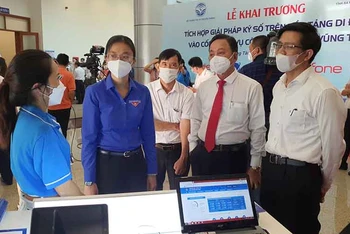 Ngày 22/11, tỉnh Bà Rịa-Vũng Tàu đã chính thức trở thành tỉnh đầu tiên trên cả nước tích hợp dịch vụ chứng thực chữ ký số trên nền tảng di động vào cổng dịch vụ công của tỉnh. 