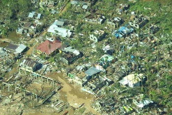 Hình ảnh cho thấy mức độ tàn phá của siêu bão Rai khi quét qua thành phố Surigao, tỉnh Surigao Del Norte, Philippines, ngày 17/12/2021. (Ảnh: Cảnh sát biển Philippines/Reuters)