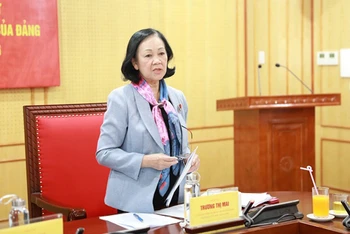 Ủy viên Bộ Chính trị, Bí thư Trung ương Đảng, Trưởng Ban Tổ chức Trung ương Trương Thị Mai phát biểu tại hội nghị. 