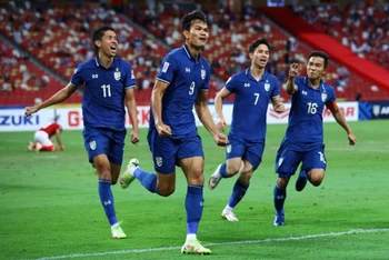 Thái Lan giành chức vô địch AFF Cup lượt loại 6 nhập lịch sử dân tộc. (Ảnh: Getty)